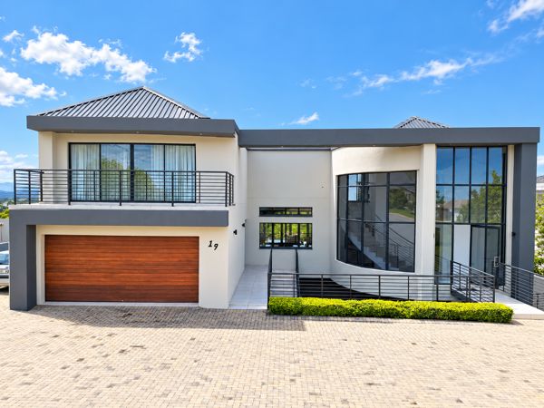 LUXURY RESIDENTIAL PROPERTY